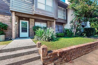234 Rolling Hills Pl in Lancaster, TX - Building Photo - Building Photo