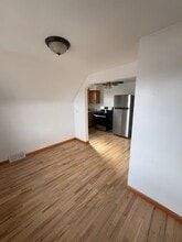 6055 S Massasoit Ave in Chicago, IL - Building Photo - Building Photo