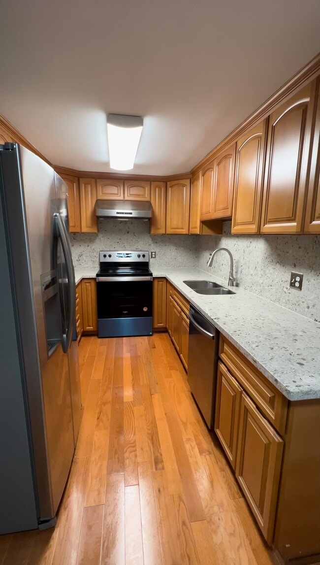 12630 SE 160th St, Unit Upper Level Unit in Renton, WA - Building Photo - Building Photo