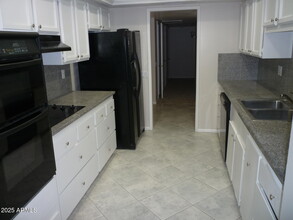 12618 W Parkwood Dr in Sun City West, AZ - Building Photo - Building Photo