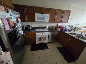 807 Davis St in Evanston, IL - Building Photo - Building Photo