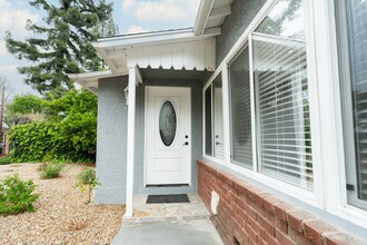 15942 Devonshire St in Granada Hills, CA - Building Photo - Building Photo