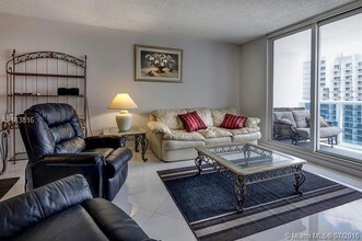 2301 Collins Ave-Unit -1403 in Miami Beach, FL - Building Photo - Building Photo