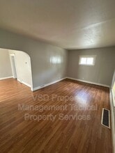 4413 Woburn Ave in Cleveland, OH - Building Photo - Building Photo