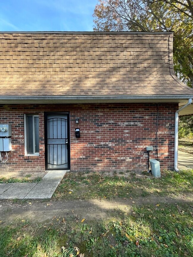 property at 4923 Myers Rd
