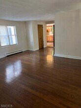 307 Walnut Ave in Cranford, NJ - Building Photo - Building Photo