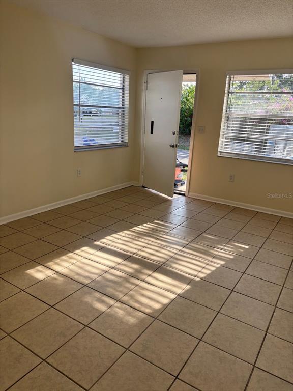 6100 Monroe St in New Port Richey, FL - Building Photo - Building Photo