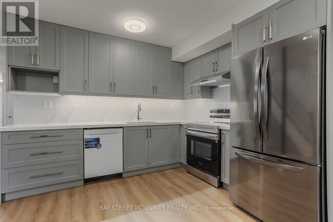 19 D'Arcy St in Toronto, ON - Building Photo - Building Photo