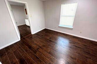 3831 Cosby St in Houston, TX - Foto de edificio - Building Photo
