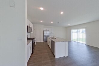 32150 Katelin Cir in Leesburg, FL - Building Photo - Building Photo