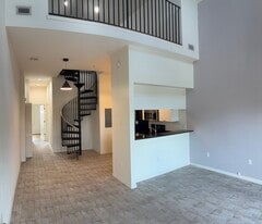 2002 E 5th Ave, Unit 200’s in Tampa, FL - Building Photo