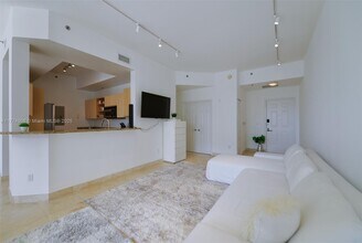 145 Jefferson Ave in Miami Beach, FL - Building Photo - Building Photo