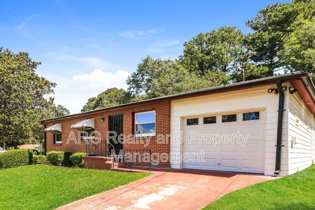 2845 Cardo Dr NW in Atlanta, GA - Building Photo - Building Photo