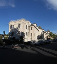 1920 Palmerston Pl in Los Angeles, CA - Foto de edificio - Building Photo