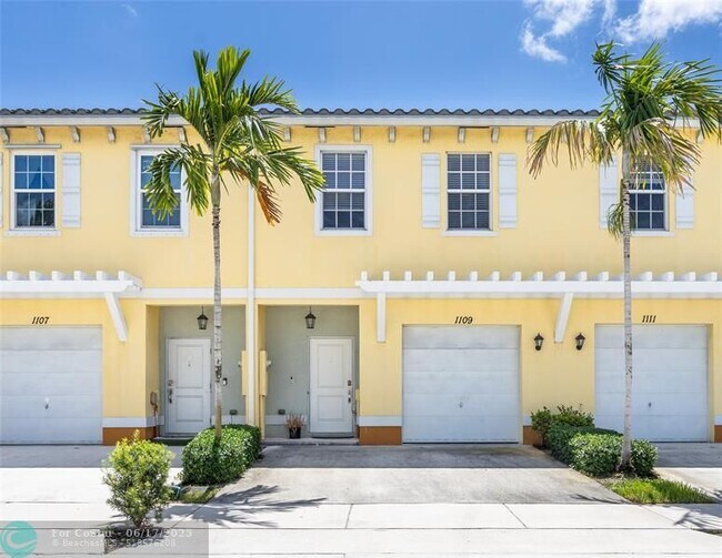 1109 NW 40th Ter in Lauderhill, FL - Building Photo - Building Photo