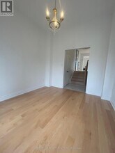 1 Seton Park Rd in Toronto, ON - Building Photo - Building Photo