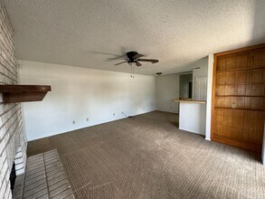 2112 Hinkle Ave, Unit Unit B in Killeen, TX - Building Photo - Building Photo