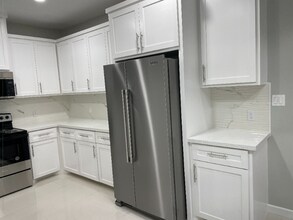 2511 N Vineyard Ave in Edinburg, TX - Building Photo - Building Photo