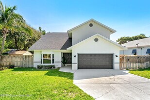 6765 Angeles Rd in Melbourne Beach, FL - Building Photo