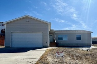 1545 Alta Vista Dr in Casper, WY - Building Photo