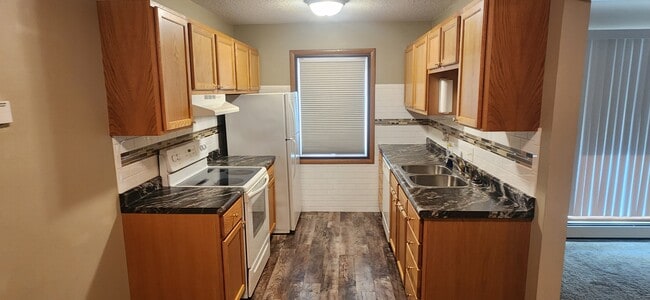 property at 358 Elton Hills Dr NW