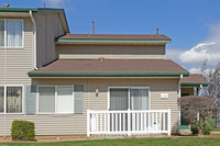 Valley Vista Apartments in Madera, CA - Foto de edificio - Building Photo