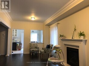 25 Denny St in Ajax, ON - Building Photo - Building Photo