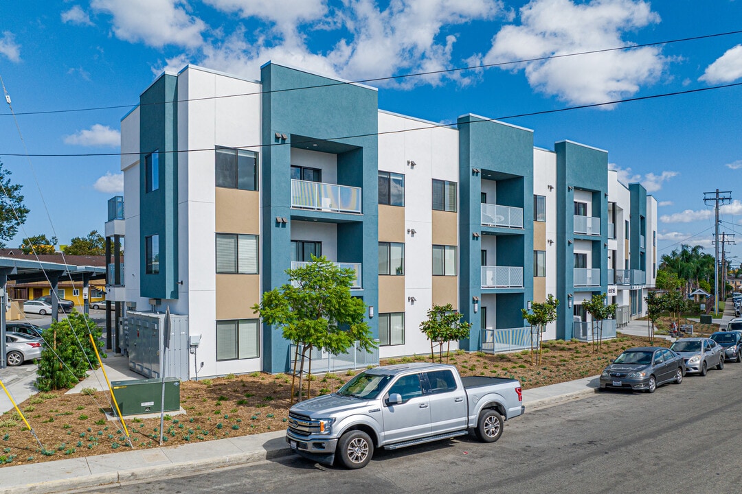 Citrino in San Diego, CA - Foto de edificio