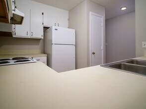 2609 Eastway Dr in Charlotte, NC - Building Photo - Building Photo