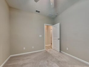 2445 Laylas Wy in Jacksonville, FL - Building Photo - Building Photo
