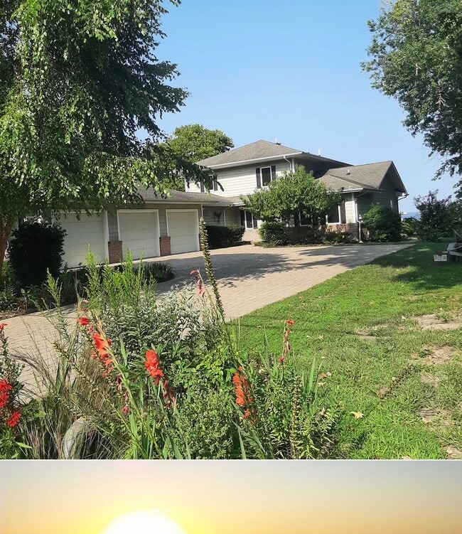 property at 1006 Bayside Dr