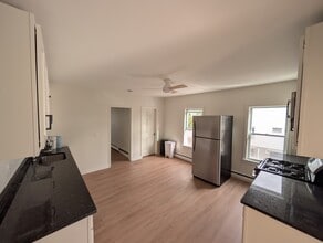 656 Dorchester Ave, Unit #2 in Boston, MA - Building Photo - Building Photo