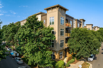 Elizabeth Square Apartments in Charlotte, NC - Foto de edificio - Building Photo
