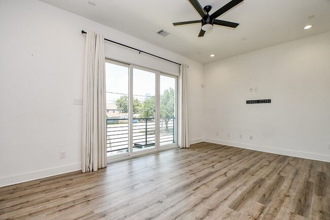 property at 2404 Hadley St