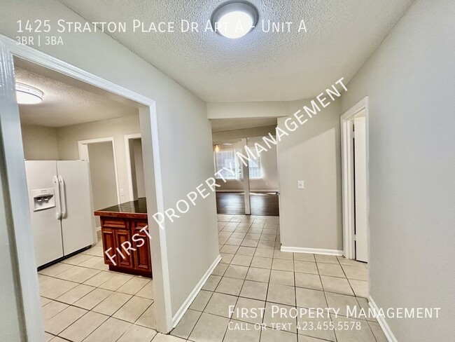 1425 Stratton Pl Dr-Unit -Unit A in Chattanooga, TN - Building Photo - Building Photo