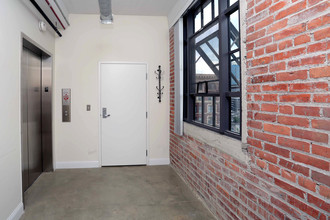 Broadway Lofts in Detroit, MI - Building Photo - Interior Photo