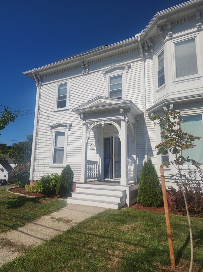 6 Commonwealth Ave, Unit 6 Commonwealth Ave #1