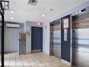 200 Bay St in Ottawa, ON - Building Photo - Building Photo