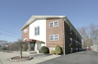 Reina Apartments in Roselle, NJ - Building Photo - Building Photo