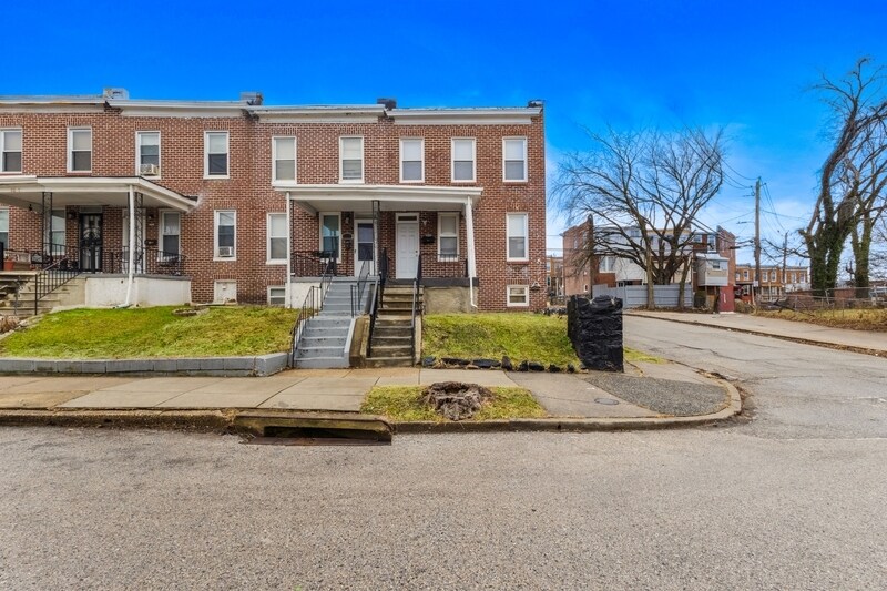 3201 Elmley Ave in Baltimore, MD - Building Photo