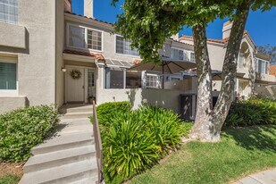 4240 Lost Hills Rd, Unit 1902 in Agoura Hills, CA - Building Photo