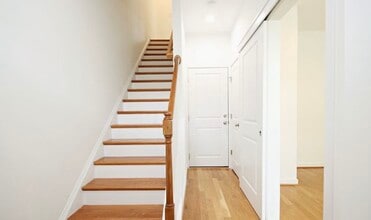 874 Estes St in Charlottesville, VA - Building Photo - Building Photo