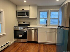 29 Tobins Ln, Unit 2 in Highland Falls, NY - Building Photo