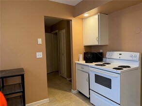 553 French Rd in Rochester, NY - Building Photo - Building Photo