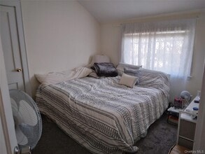 666 Willis Ave in Williston Park, NY - Building Photo - Building Photo