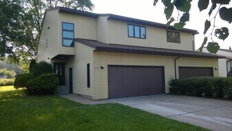 1202 N 16th Ave in Wausau, WI - Building Photo