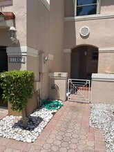 11357 NW 42nd Terrace-Unit -11357 in Doral, FL - Building Photo - Building Photo