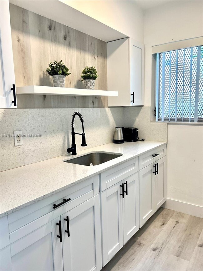 property at 825 Euclid Ave