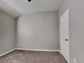 1043 Springhill Dr in Saginaw, TX - Building Photo - Building Photo