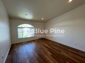 3794 John Adams Pkwy in Ammon, ID - Building Photo - Building Photo